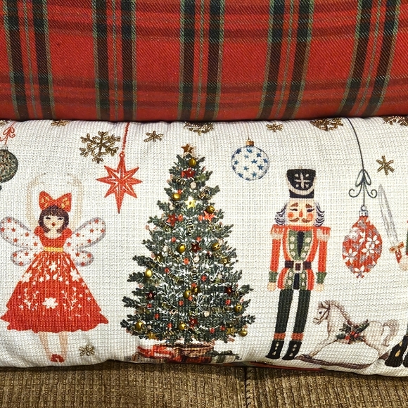 MIREILLE DESIGNS Bead/Bell Embellished Decorative Christmas Nutcracker Pillows - Picture 5 of 14